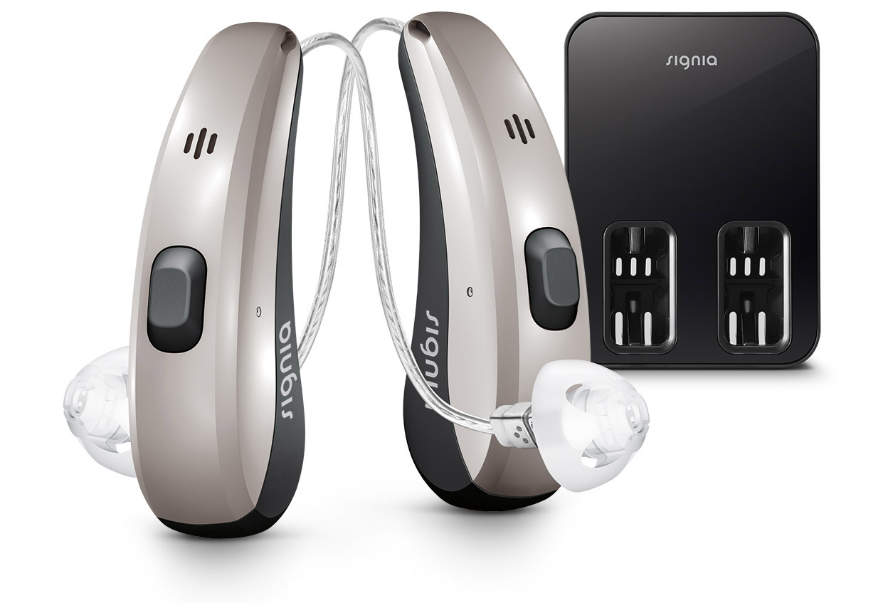Pure-Charge-Go-Nx_with-charger_Signia